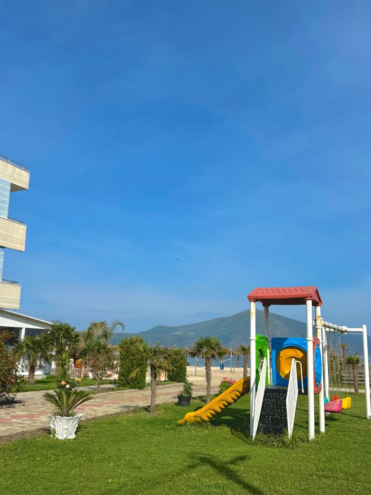 Blue Paradise Hotel Orikum Buitenkant foto